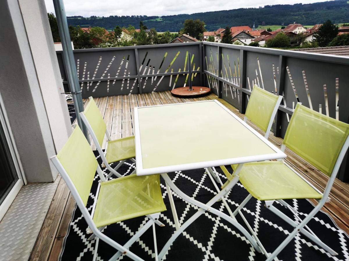 Superbe Appartement Neuf Avec Terrasse Orchamps-Vennes Экстерьер фото